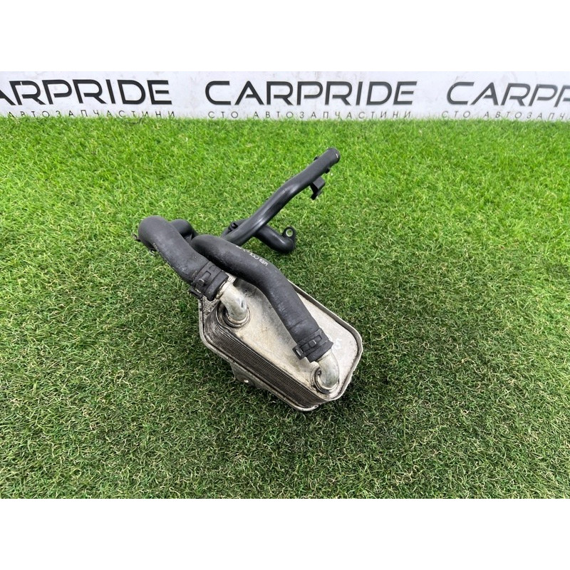 Теплообменник масляного фильтра (двигатель и элементы) AUDI Q5 8R 2012 3.2 CALB 06E117021G