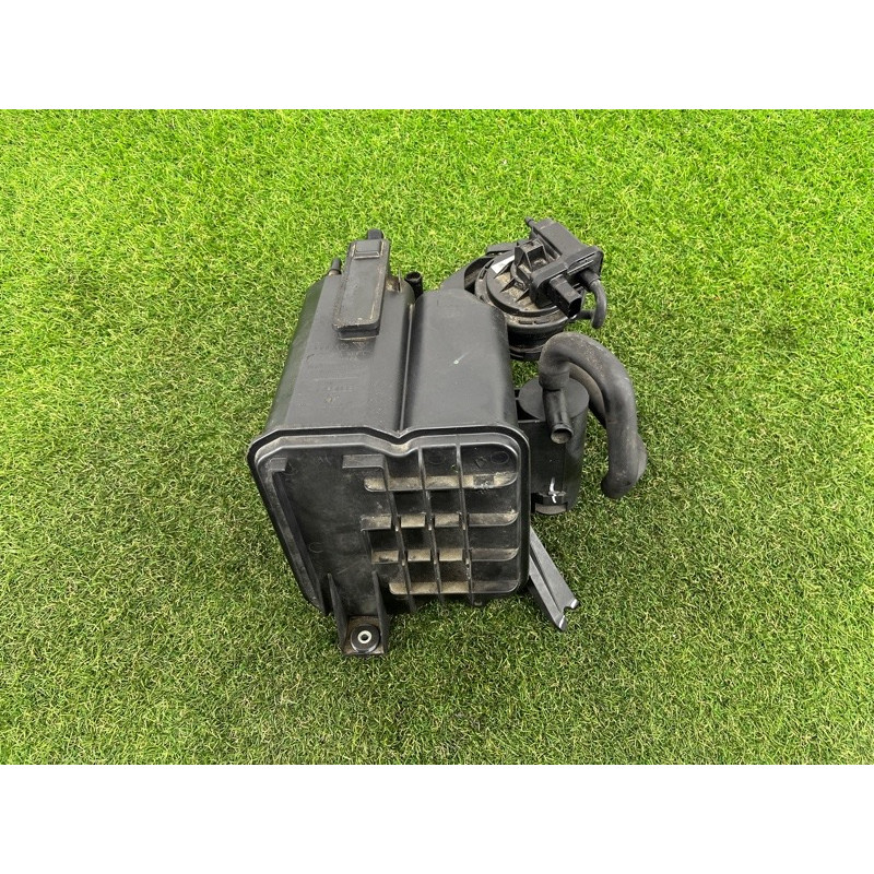 Абсорбер топливный (топливная система) Volkswagen Touareg FL 2015 3.6 7P0201801L