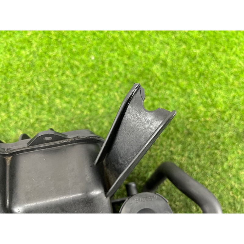 Абсорбер топливный (топливная система) Volkswagen Touareg FL 2015 3.6 7P0201801L