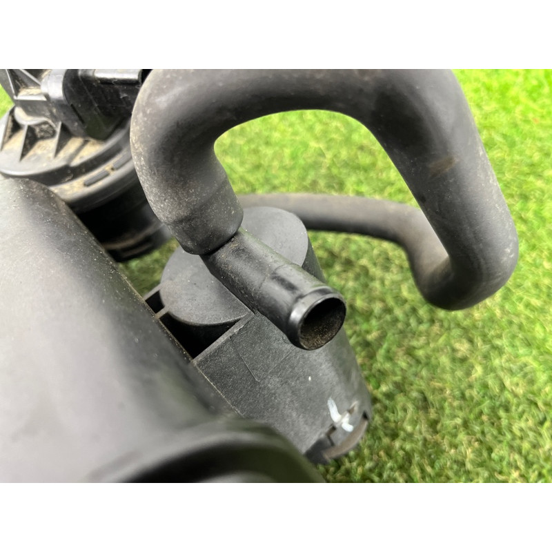 Абсорбер топливный (топливная система) Volkswagen Touareg FL 2015 3.6 7P0201801L