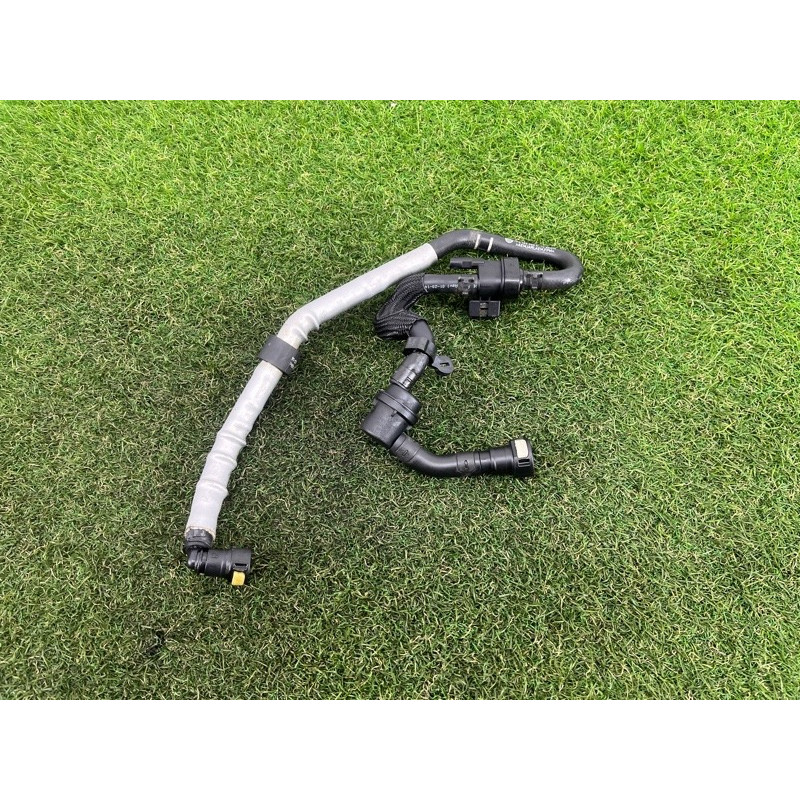 Клапан вентиляции топливного бака (топливная система) Volkswagen Touareg FL 2015 3.6 7P6133352C