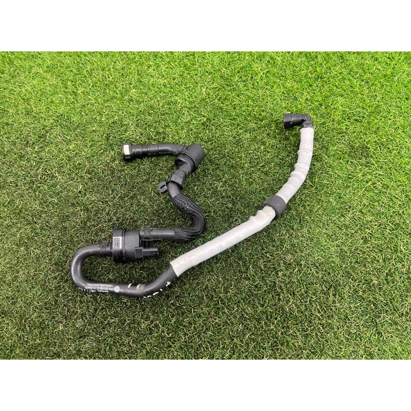 Клапан вентиляции топливного бака (топливная система) Volkswagen Touareg FL 2015 3.6 7P6133352C