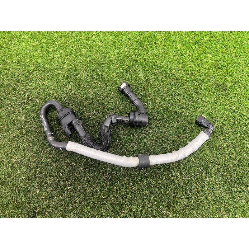 Клапан вентиляции топливного бака (топливная система) Volkswagen Touareg FL 2015 3.6 7P6133352C