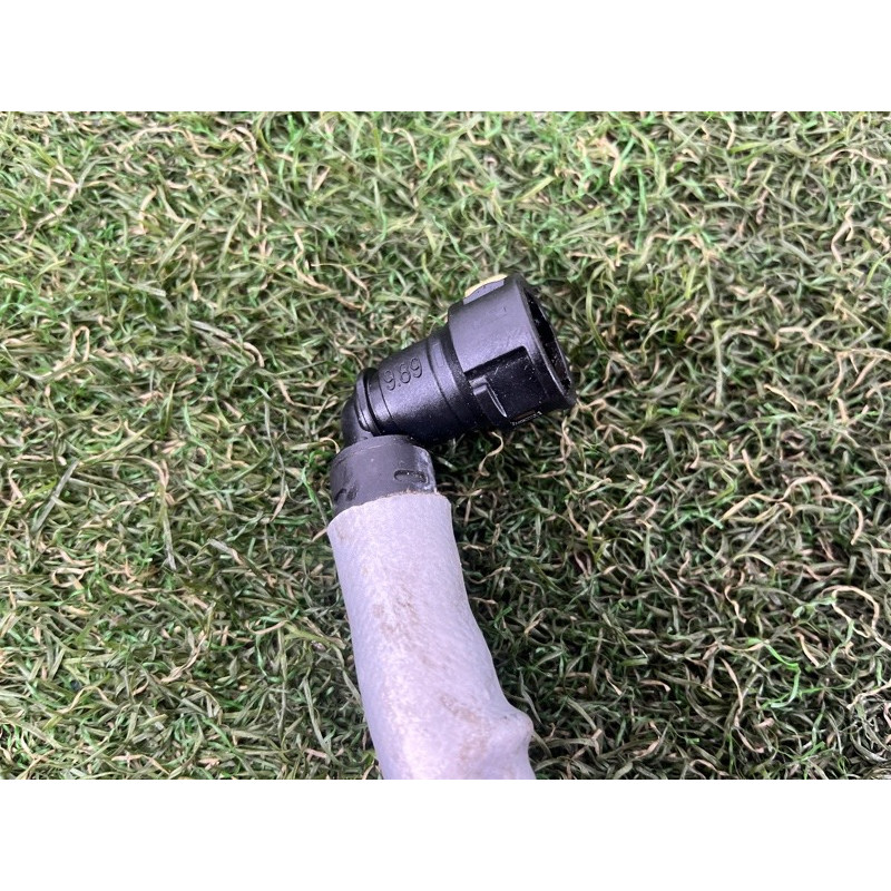 Клапан вентиляции топливного бака (топливная система) Volkswagen Touareg FL 2015 3.6 7P6133352C