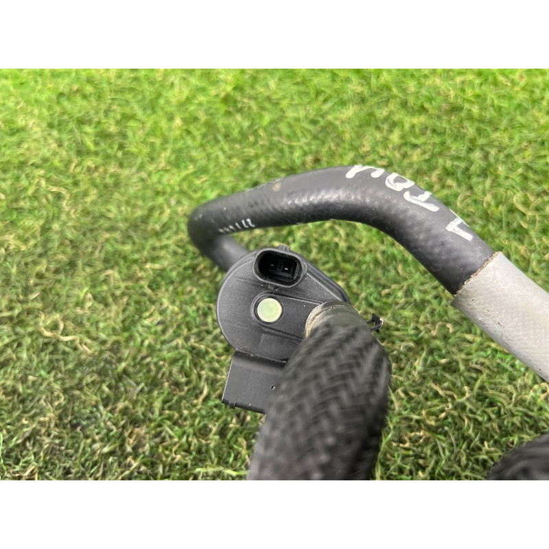 Клапан вентиляции топливного бака (топливная система) Volkswagen Touareg FL 2015 3.6 7P6133352C