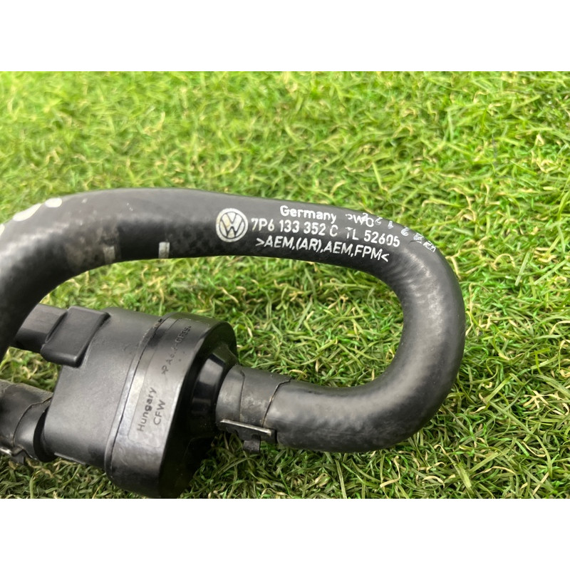 Клапан вентиляции топливного бака (топливная система) Volkswagen Touareg FL 2015 3.6 7P6133352C