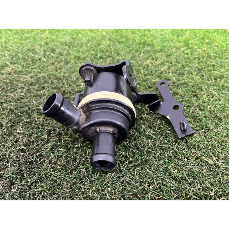 Помпа электрическая (электрика) Volkswagen Touareg FL 2015 3.6 059121012B