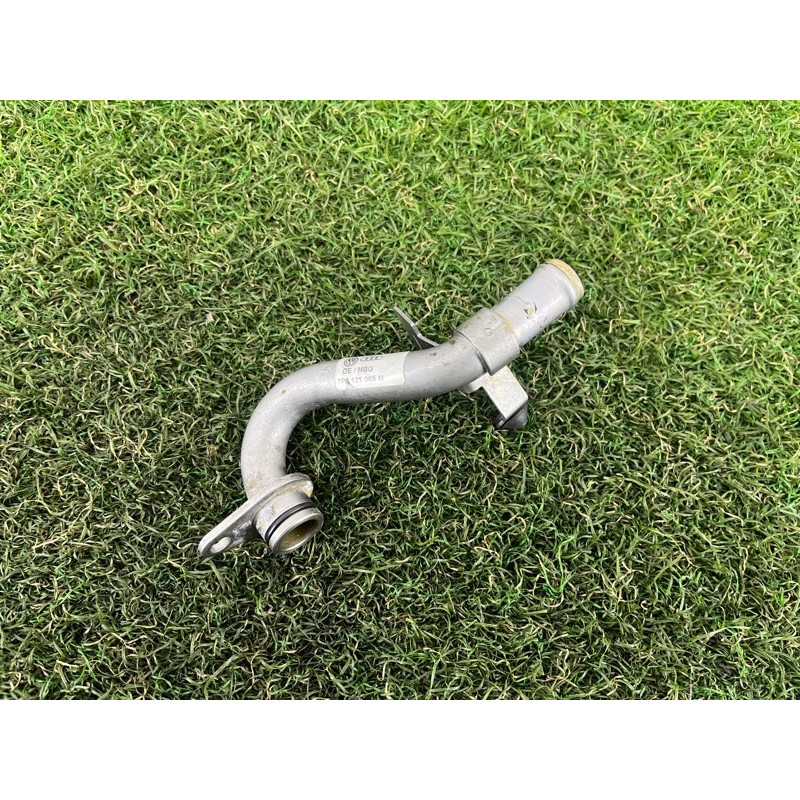 Трубка системы охлаждения (система охлаждения) Volkswagen Touareg FL 2015 3.6 7P0121065M