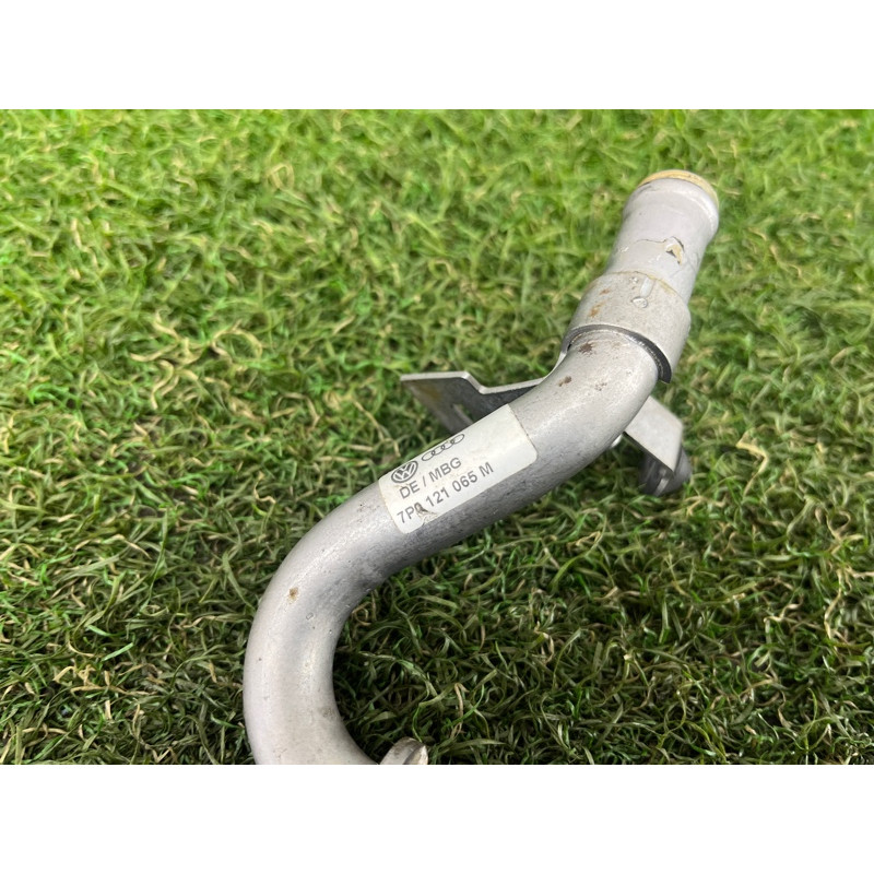 Трубка системы охлаждения (система охлаждения) Volkswagen Touareg FL 2015 3.6 7P0121065M