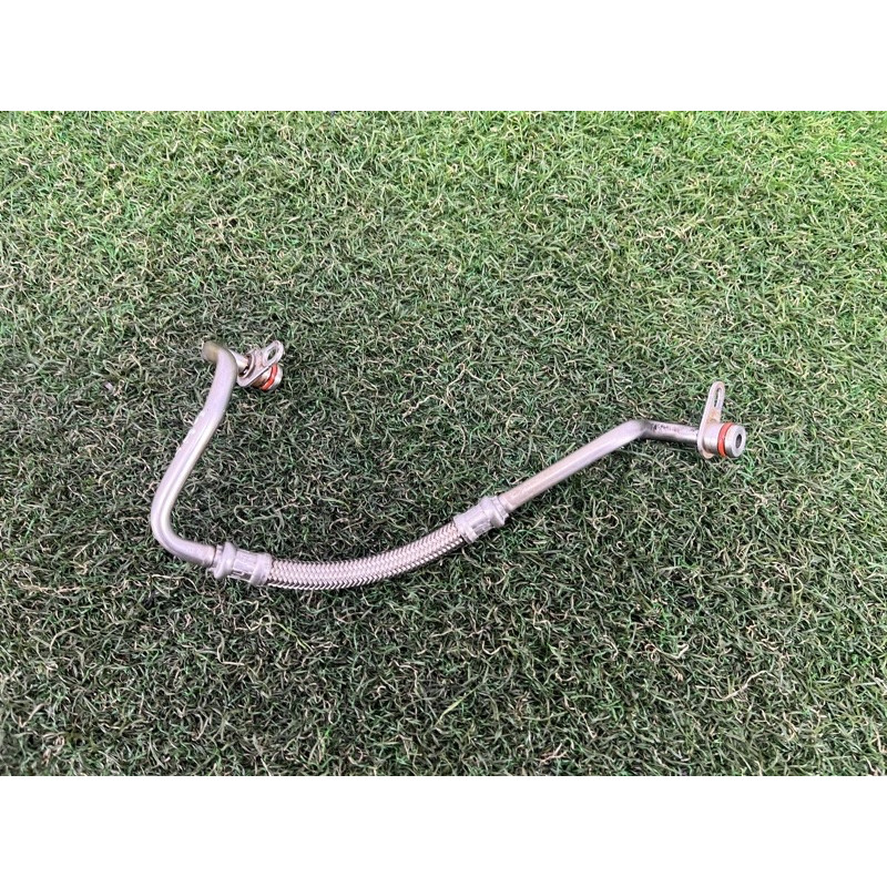 Трубка подачи масла в турбину (двигатель и элементы) AUDI A4 B9 2017 2.0 06L145778H