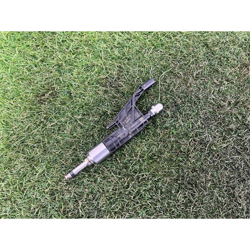 Форсунка паливна (паливна система) BMW 5-series G30 2017 2.0 B46B20 13538625396