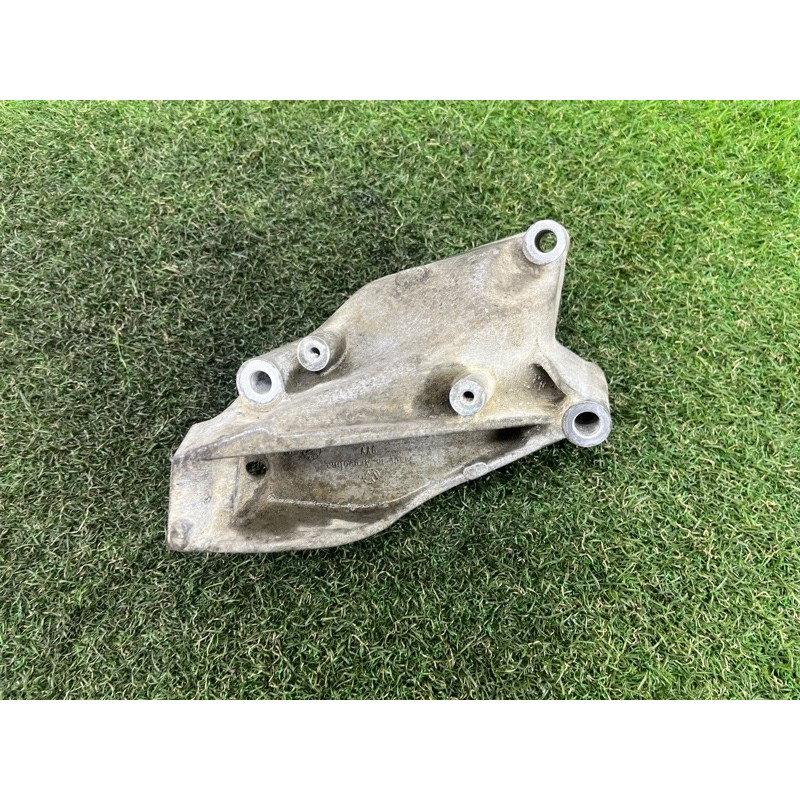 Кронштейн двигателя (кронштейны двигателя) Volkswagen Amarok 2H 2012 2.0 tdi 03L199307