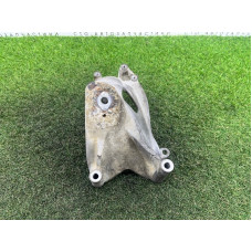 Кронштейн двигателя