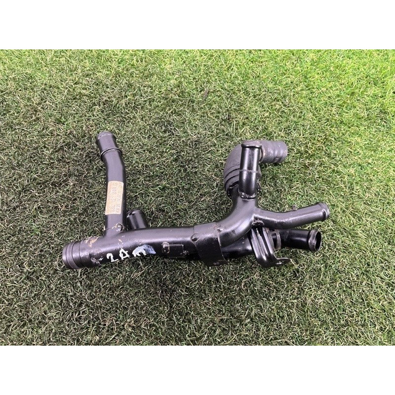 Трубка системы охлаждения (система охлаждения) Volkswagen Amarok 2H 2012 2.0 tdi 03L121049G