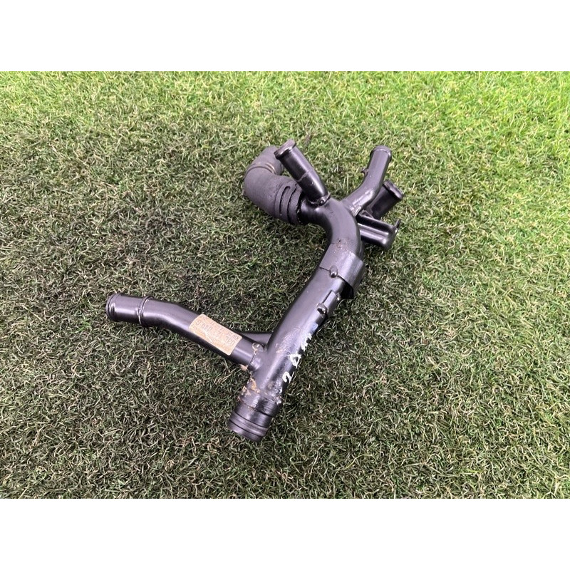 Трубка системы охлаждения (система охлаждения) Volkswagen Amarok 2H 2012 2.0 tdi 03L121049G