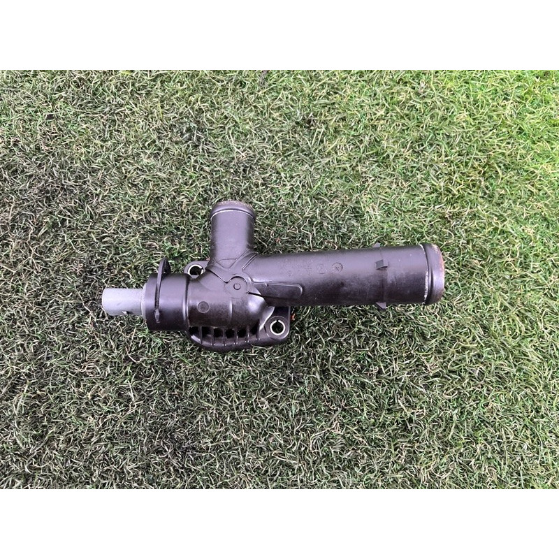 Фланец системы охлаждения (система охлаждения) Volkswagen Amarok 2H 2012 2.0 tdi 03L121131M