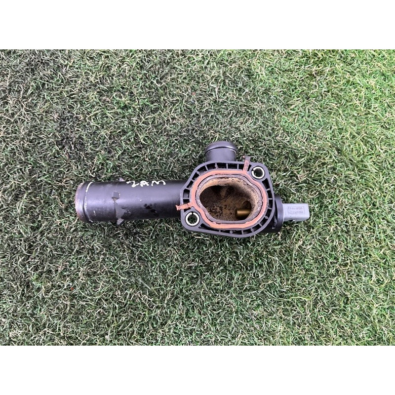 Фланец системы охлаждения (система охлаждения) Volkswagen Amarok 2H 2012 2.0 tdi 03L121131M