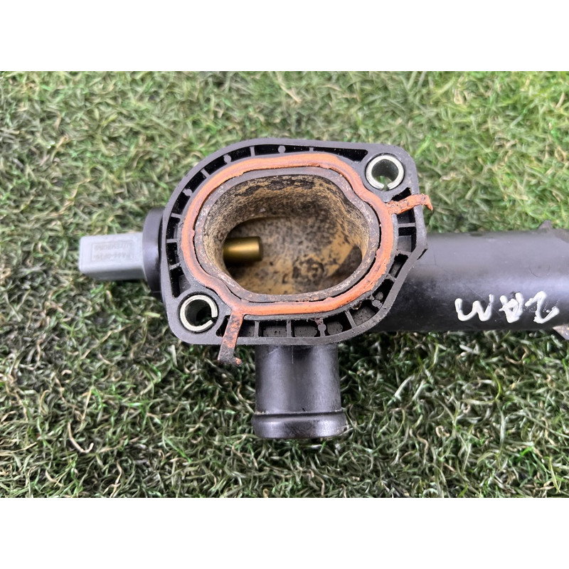 Фланец системы охлаждения (система охлаждения) Volkswagen Amarok 2H 2012 2.0 tdi 03L121131M