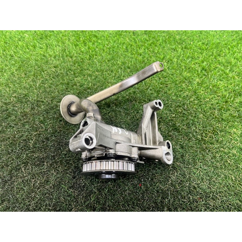 Маслонасос (двигатель и элементы) Volkswagen Amarok 2H 2012 2.0 tdi 03L115105B