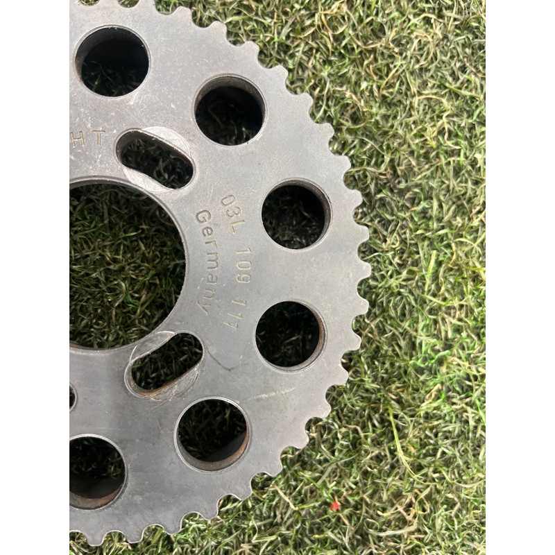 Шестерня распредвала (двигатель и элементы) Volkswagen Amarok 2H 2012 2.0 tdi 03L109111