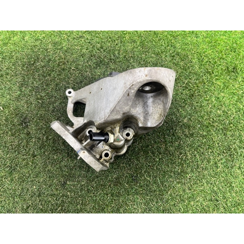 Корпус масляного фильтра (двигатель и элементы) Volkswagen Touareg FL 2015 3.6 03H115403T