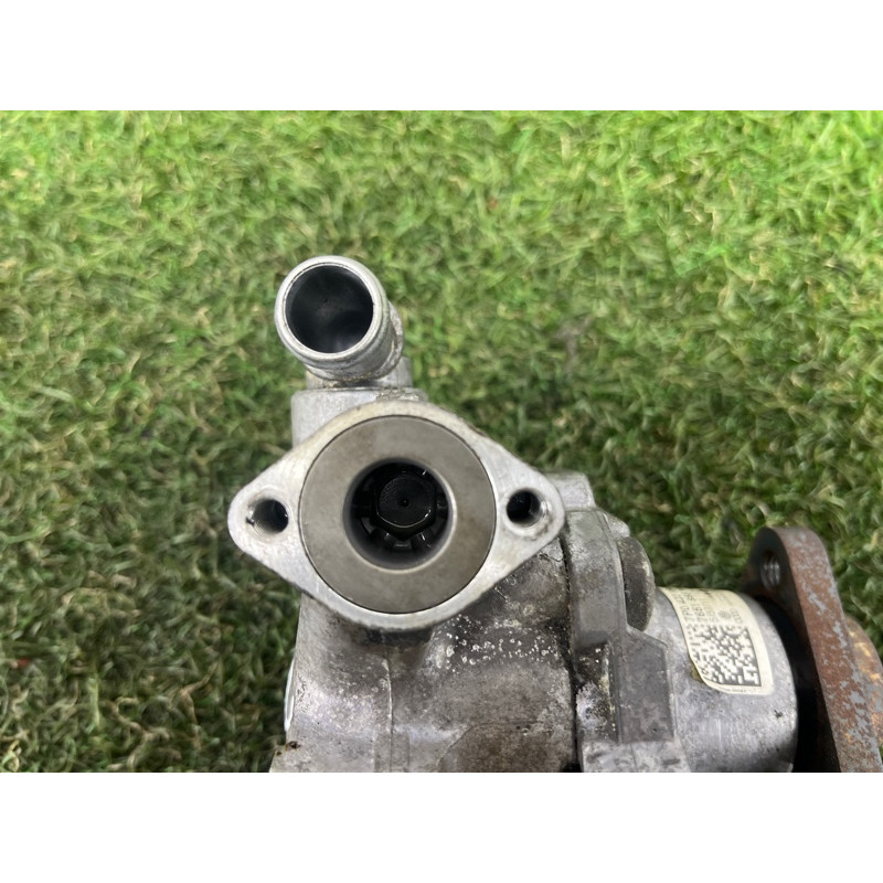 Насос гидроусилителя руля (рулевое управление) Volkswagen Touareg II NF 2013 3.0 7P6422154A