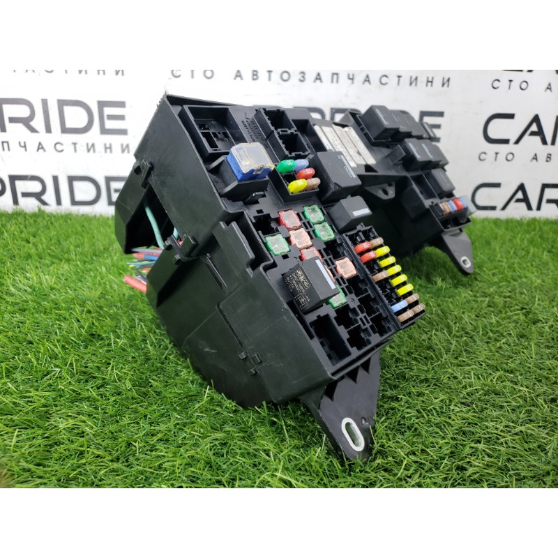 Блок запобіжників (електрика) Jaguar XF X250 2014 56050002800