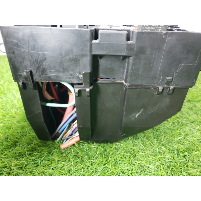 Блок запобіжників (електрика) Jaguar XF X250 2014 56050002800