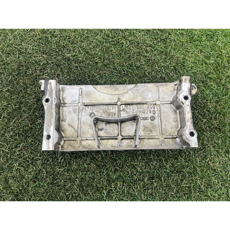 Кришка ГБЦ (двигун та елементи) Volkswagen Touareg II NF 2013 3.0 059109129T