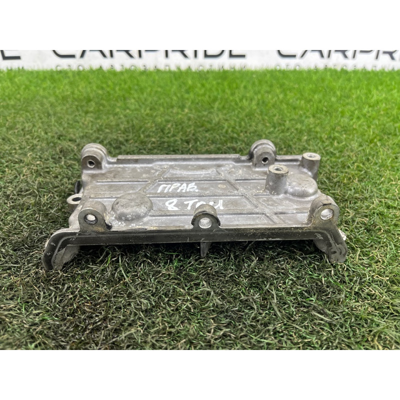 Кришка ГБЦ (двигун та елементи) Volkswagen Touareg II NF 2013 3.0 059109130P
