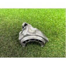 Кронштейн насоса гидроусилителя