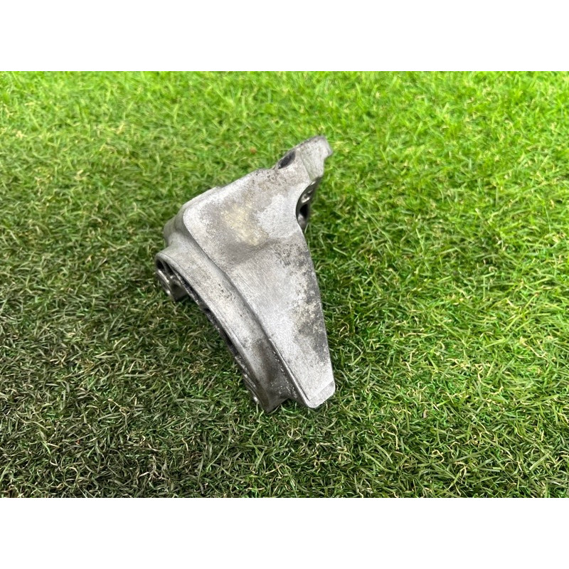 Кронштейн насоса гидроусилителя (кронштейны двигателя) Volkswagen Touareg II NF 2013 3.0 059145167AL