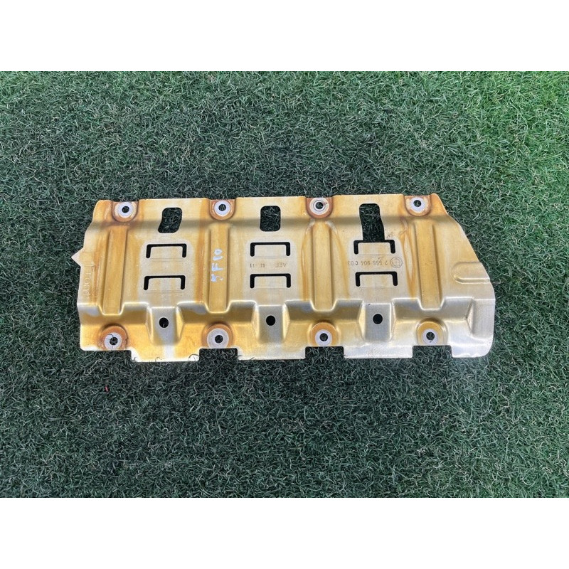 Маслоотражатель (двигатель и элементы) BMW 5-series F10 2011 3.0 11137555904