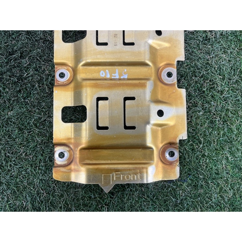 Маслоотражатель (двигатель и элементы) BMW 5-series F10 2011 3.0 11137555904