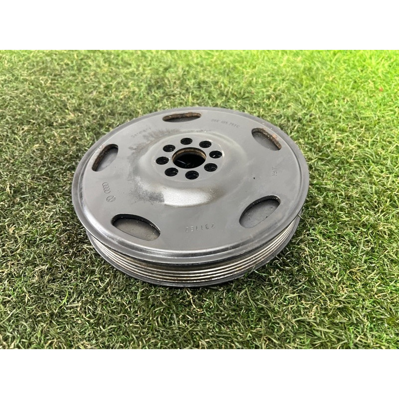 Шкив коленвала (двигатель и элементы) AUDI Q5 8R 2012 3.2 CALB 06E105251C