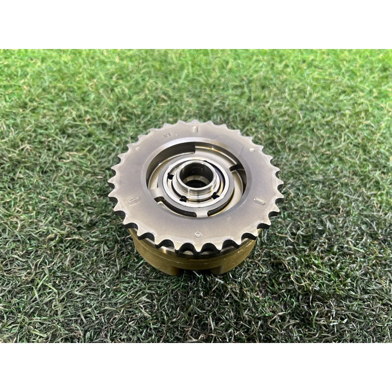 Регулятор фаз газораспределения (двигатель и элементы) AUDI Q5 8R 2012 3.2 CALB 06E109083M