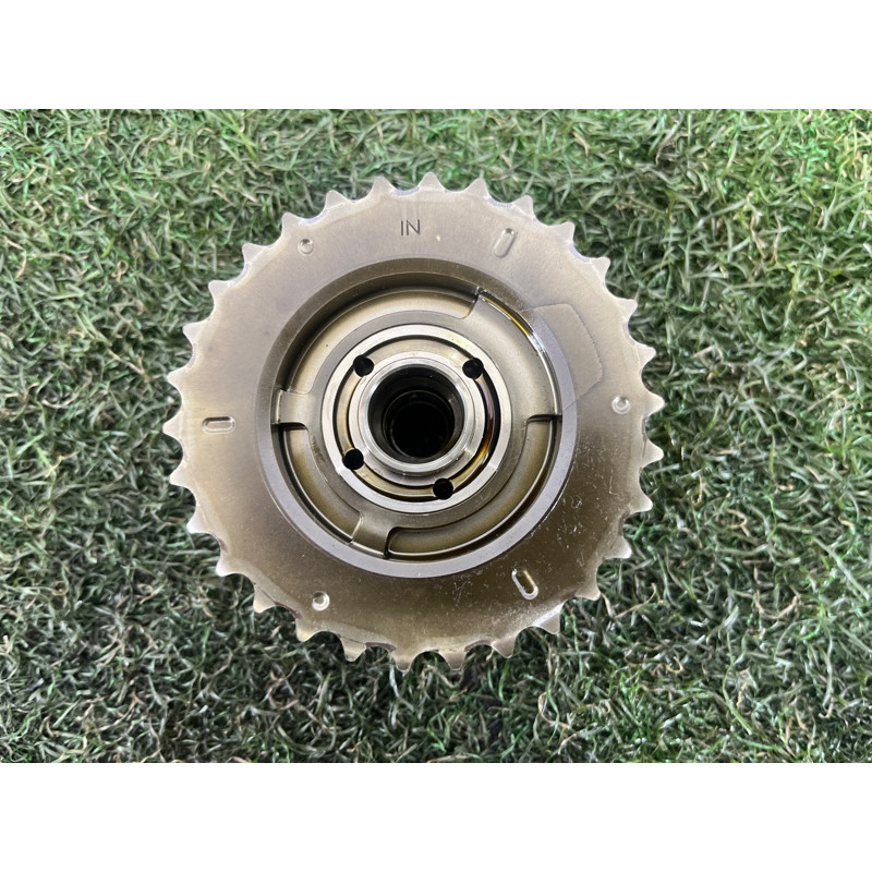 Регулятор фаз газораспределения (двигатель и элементы) AUDI Q5 8R 2012 3.2 CALB 06E109083M