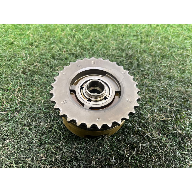 Регулятор фаз газораспределения (двигатель и элементы) AUDI Q5 8R 2012 3.2 CALB 06E109084M