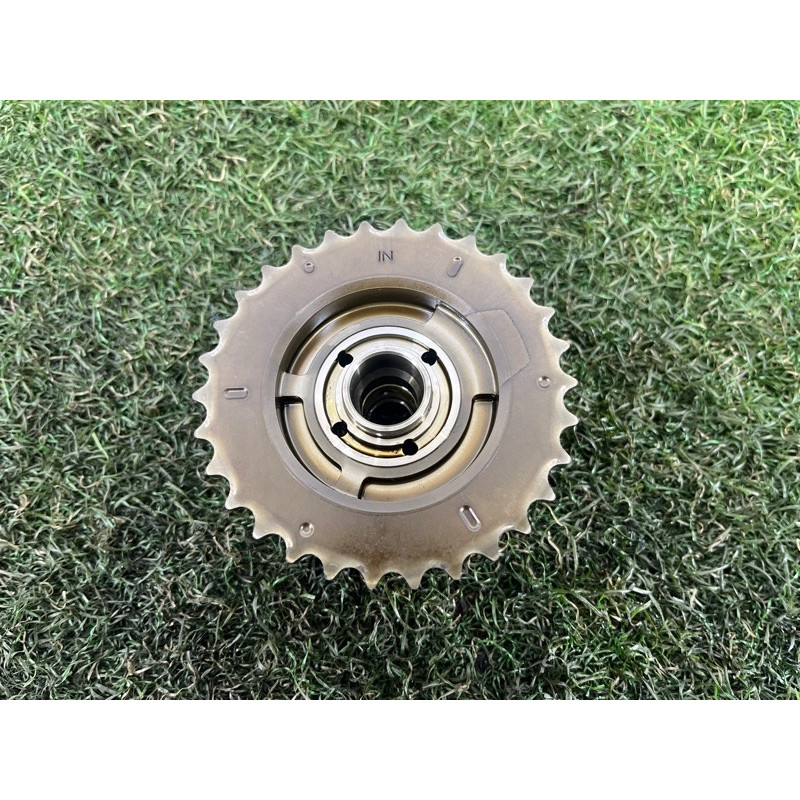 Регулятор фаз газораспределения (двигатель и элементы) AUDI Q5 8R 2012 3.2 CALB 06E109083M