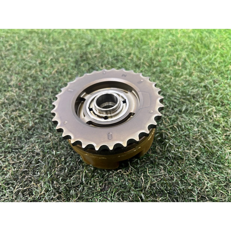 Регулятор фаз газораспределения (двигатель и элементы) AUDI Q5 8R 2012 3.2 CALB 06E109083M