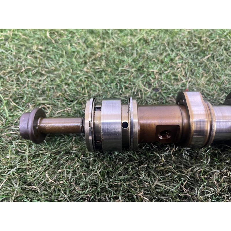 Распредвал выпускной (двигатель и элементы) AUDI Q5 8R 2012 3.2 CALB 06E109102BA