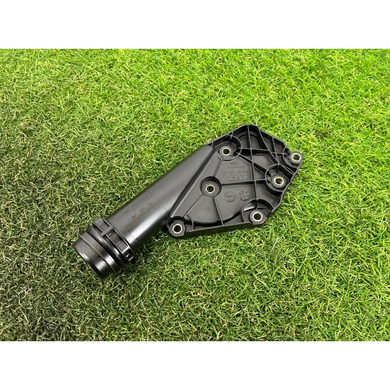 Фланец системы охлаждения (система охлаждения) AUDI Q5 8R 2012 3.2 CALB 06E121168