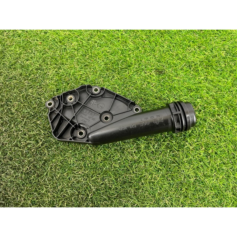 Фланец системы охлаждения (система охлаждения) AUDI Q5 8R 2012 3.2 CALB 06E121168