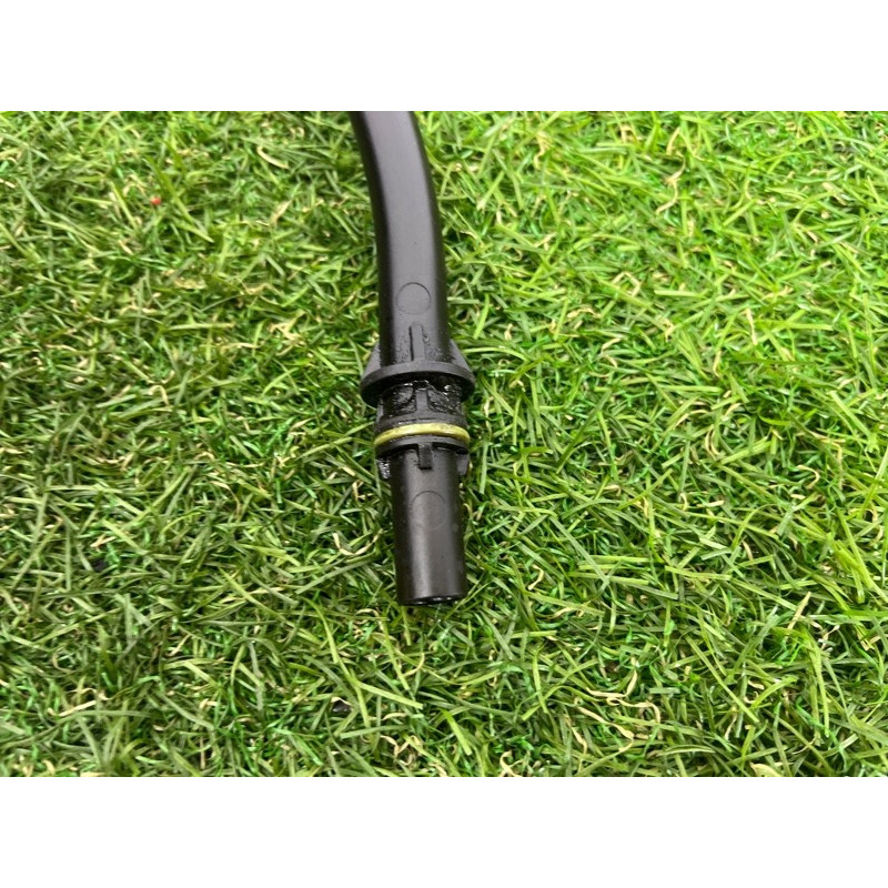 Направляющая масляного щупа (двигатель и элементы) AUDI Q5 8R 2012 3.2 CALB 06E115630B