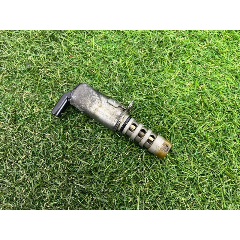 Клапан фазорегулятора (электрика двигателя) AUDI Q5 8R 2012 3.2 CALB 06E109257L