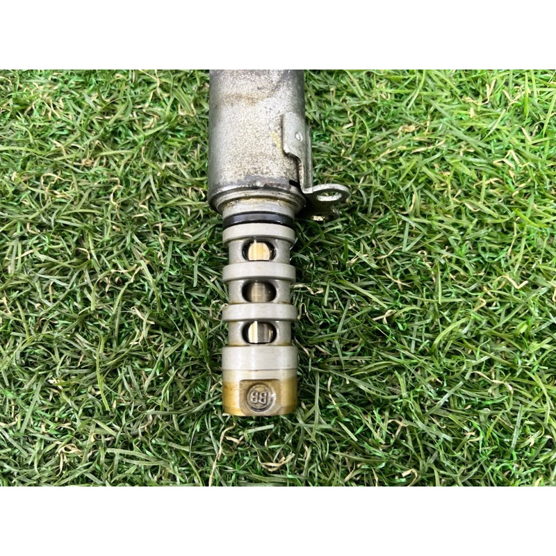 Клапан фазорегулятора (электрика двигателя) AUDI Q5 8R 2012 3.2 CALB 06E109257L