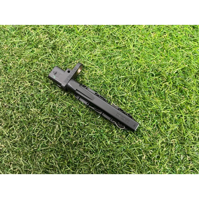 Датчик положения коленвала (электрика двигателя) AUDI Q5 8R 2012 3.2 CALB 059906433C