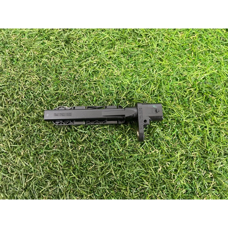 Датчик положения коленвала (электрика двигателя) AUDI Q5 8R 2012 3.2 CALB 059906433C