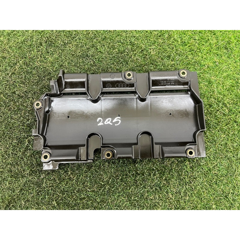 Маслоотражатель (двигатель и элементы) AUDI Q5 8R 2012 3.2 CALB 06E103623H