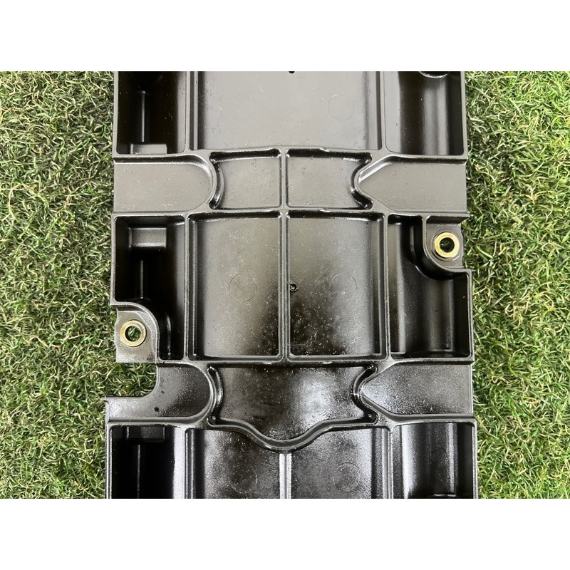 Маслоотражатель (двигатель и элементы) AUDI Q5 8R 2012 3.2 CALB 06E103623H